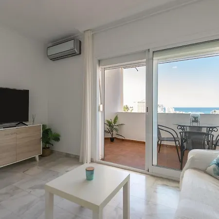 Yucas Vistamar Apartment